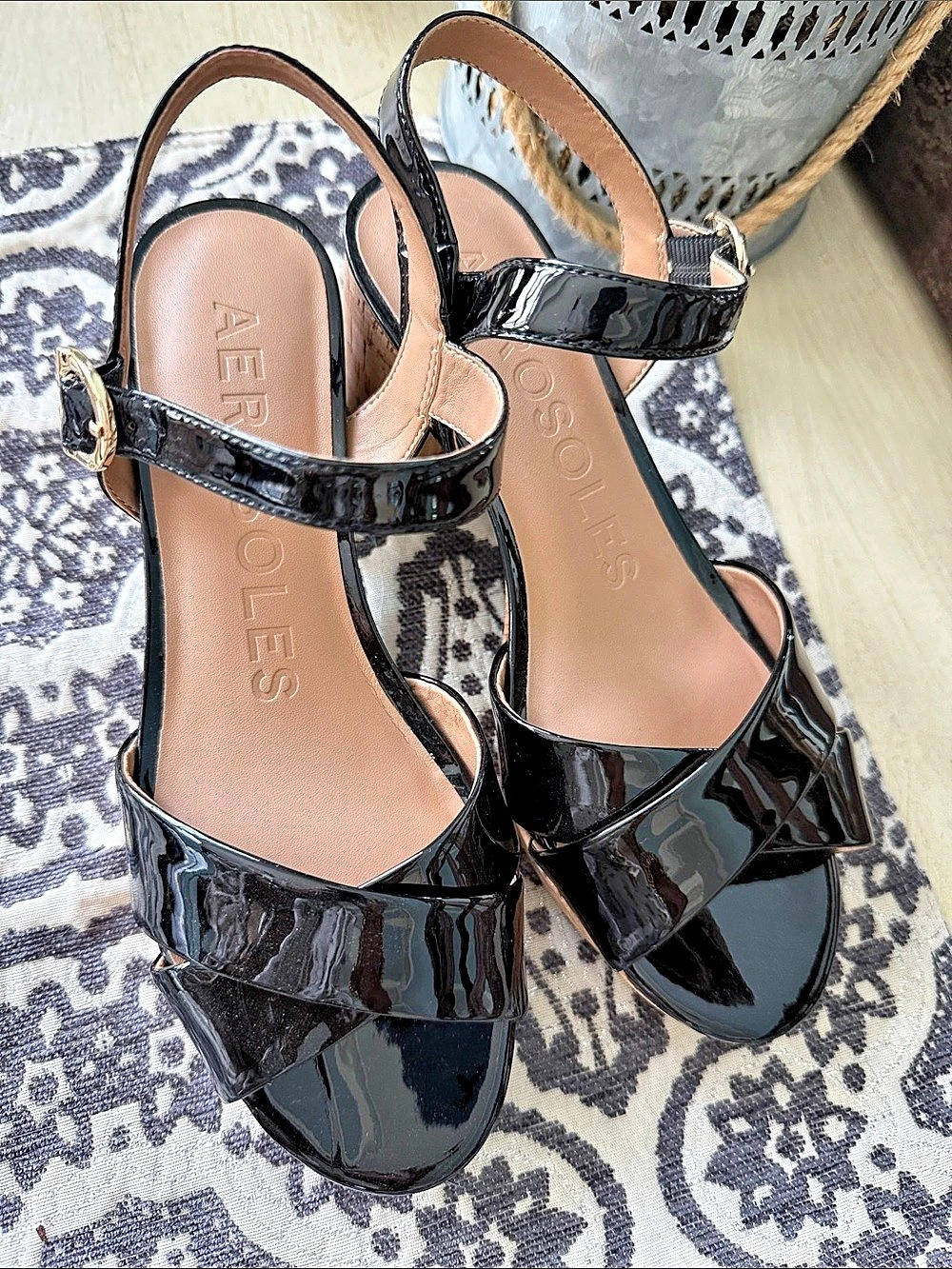 Aerosoles Black Patent Ankle Strap Sandals US 8
